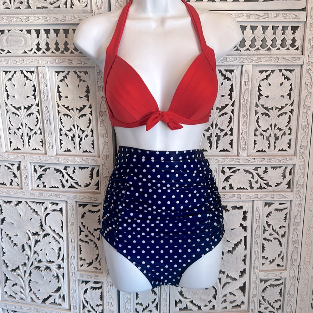 Retro bathing suit - Picture 3 of 5